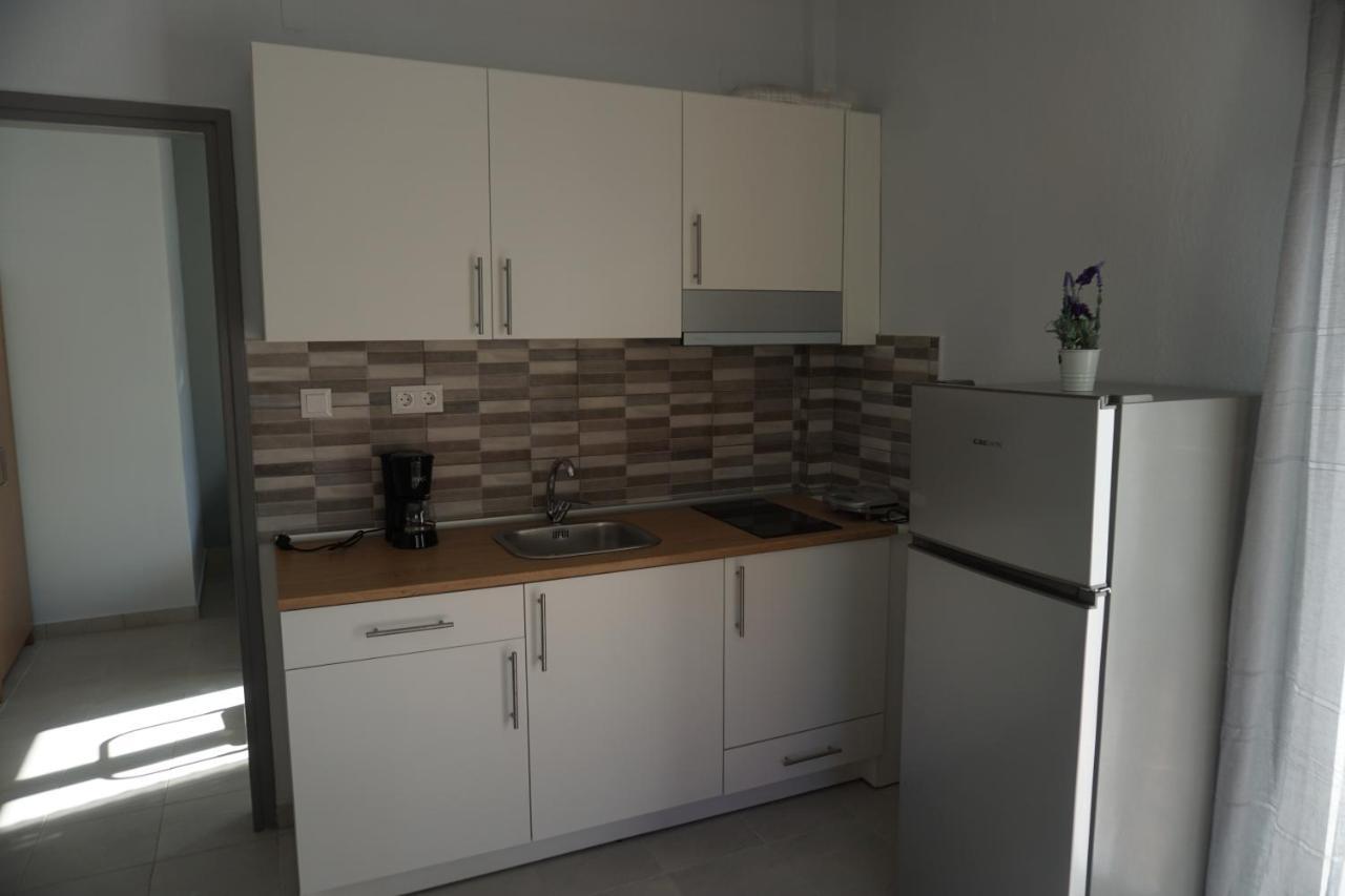 Park View Apartment In Paralia Dionisiou 外观 照片
